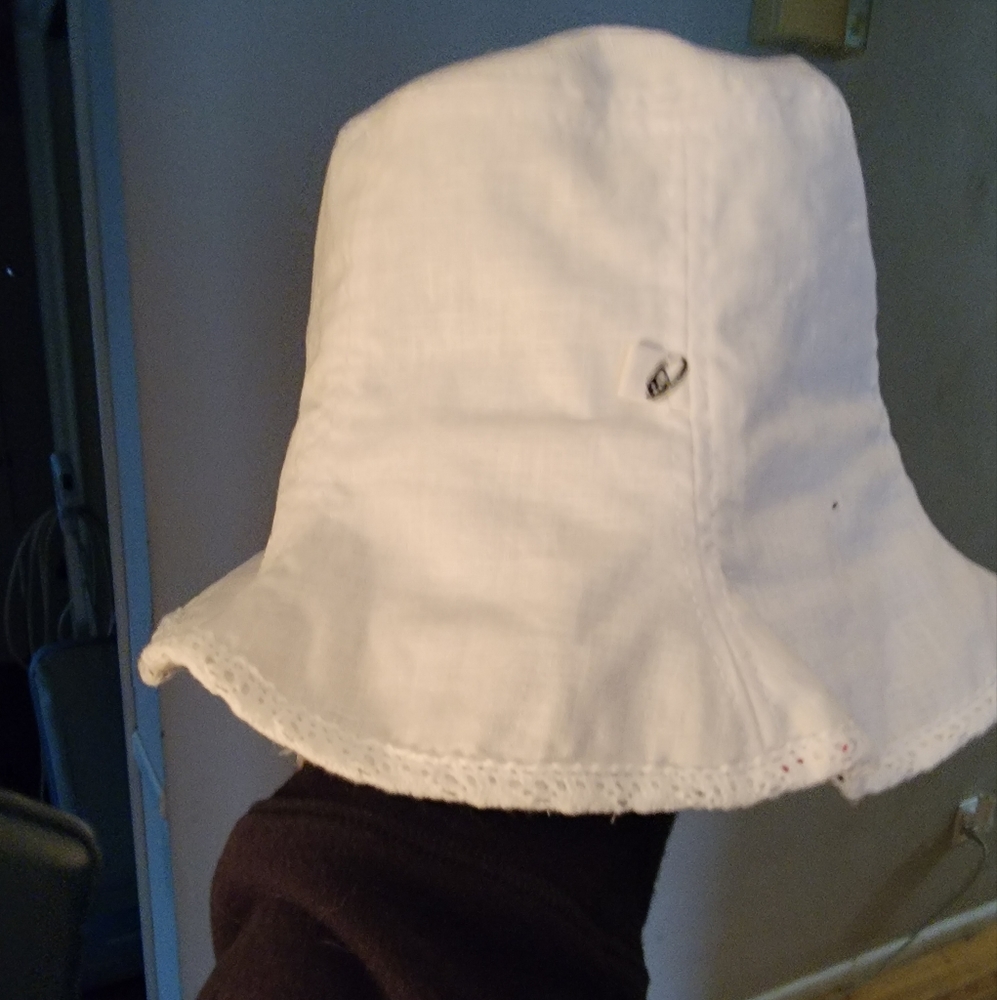 Nine West Tulip Style Hat
